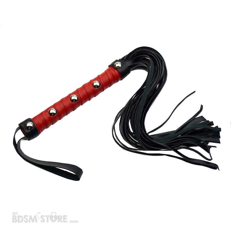 Flogger Mini de cuero sintético para Spank y juegos BDSM de azotes spanking fetish whip main Flogger Mini de cuero sintético para Spank y juegos BDSM de azotes spanking fetish whip main