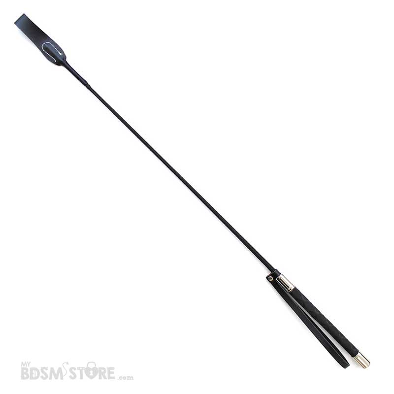 fusta-lengua-precisa-premium-para-juegos-fetish-de-spank-y-bdsm Fusta lengua precisa premium para juegos fetish de spank y BDSM equilibrada balanced spanking crop whip diagonal