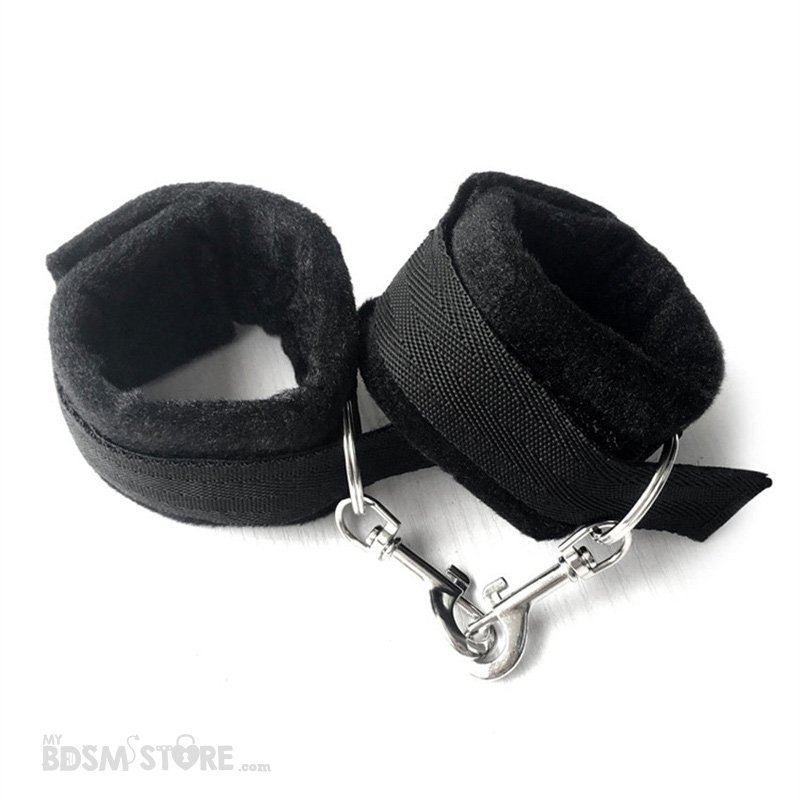 Correas de bondage para cama con Kit de Restricciones bed bondage anclajes atadura erotica BDSM muñequeras tobilleras abiertasCorreas de bondage para cama con Kit de Restricciones bed bondage anclajes atadura erotica BDSM muñequeras detalle Correas de bondage para cama con Kit de Restricciones bed bondage anclajes atadura erotica BDSM muñequeras tobilleras abiertasCorreas de bondage para cama con Kit de Restricciones bed bondage anclajes atadura erotica BDSM muñequeras detalle